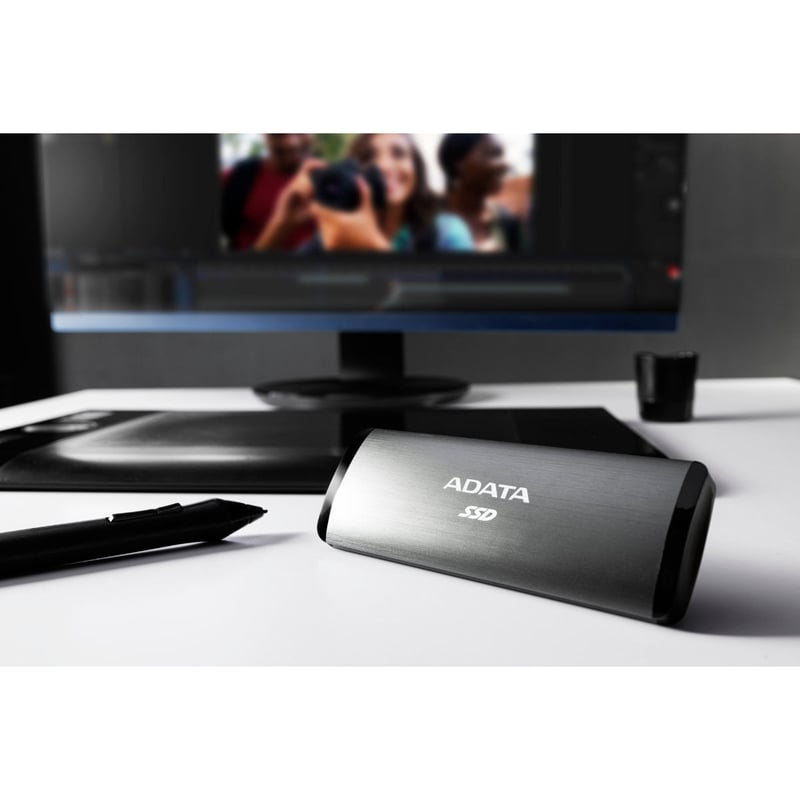 ADATA SE760 2TB USB-C External SSD - 2