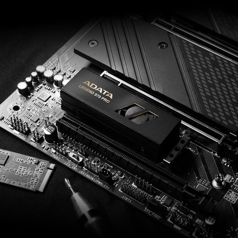 SSD ADATA Legend 970 4TB NVMe M.2 - 9