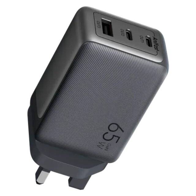 Oraimo HyperGaN 65W 3-Port GaN Wall Charger Black - 4