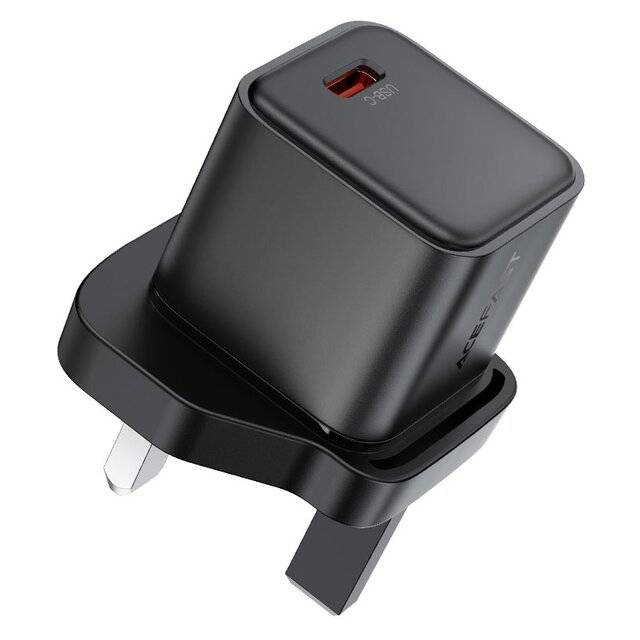 AceFast P16-A123 20W GaN USB-C Wall Charger - 1