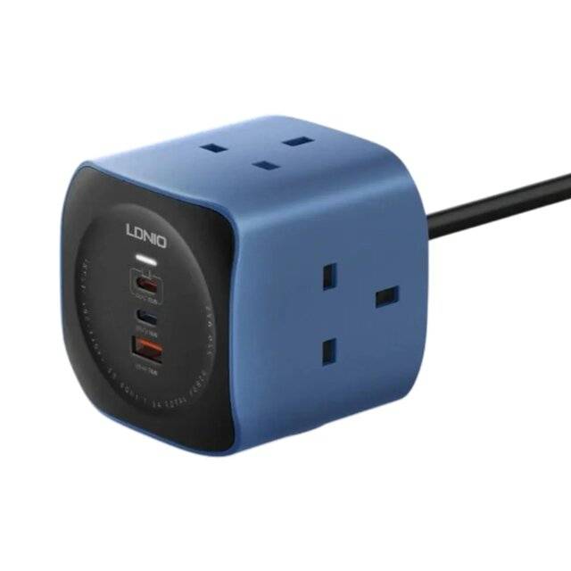 اكسسوار LDNIO SK3370 3-Way 2500W بـ 2 USB-C و 1 USB-A 2m أبيض - 1